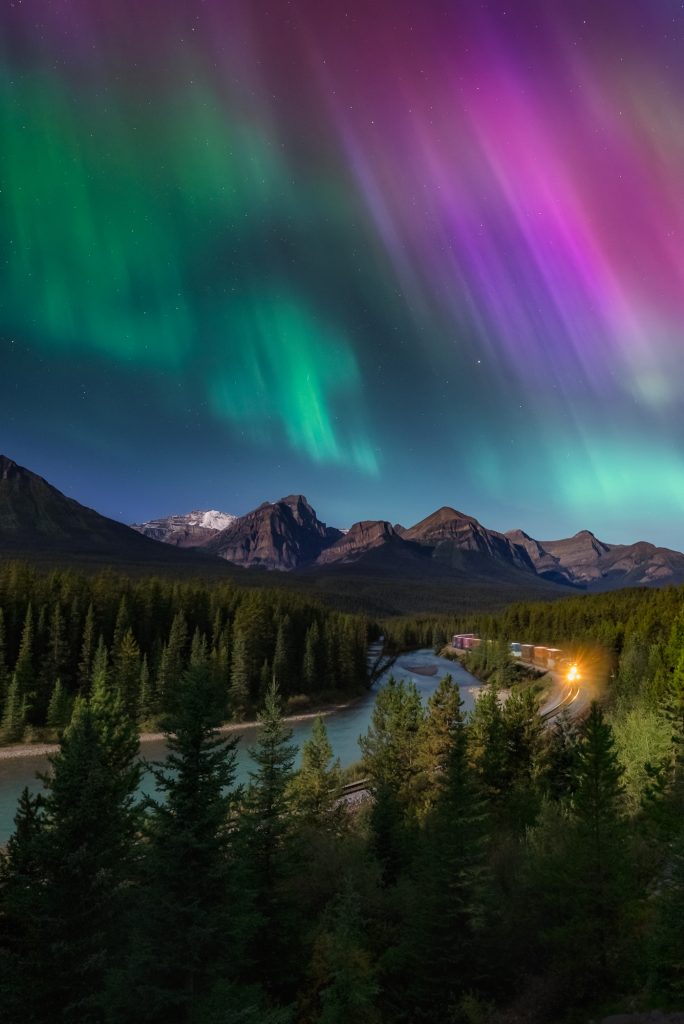 Morant's Curve Under a Moonlit Aurora